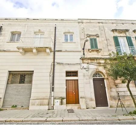 Ambra Con Balcone By Wonderful Italy *
